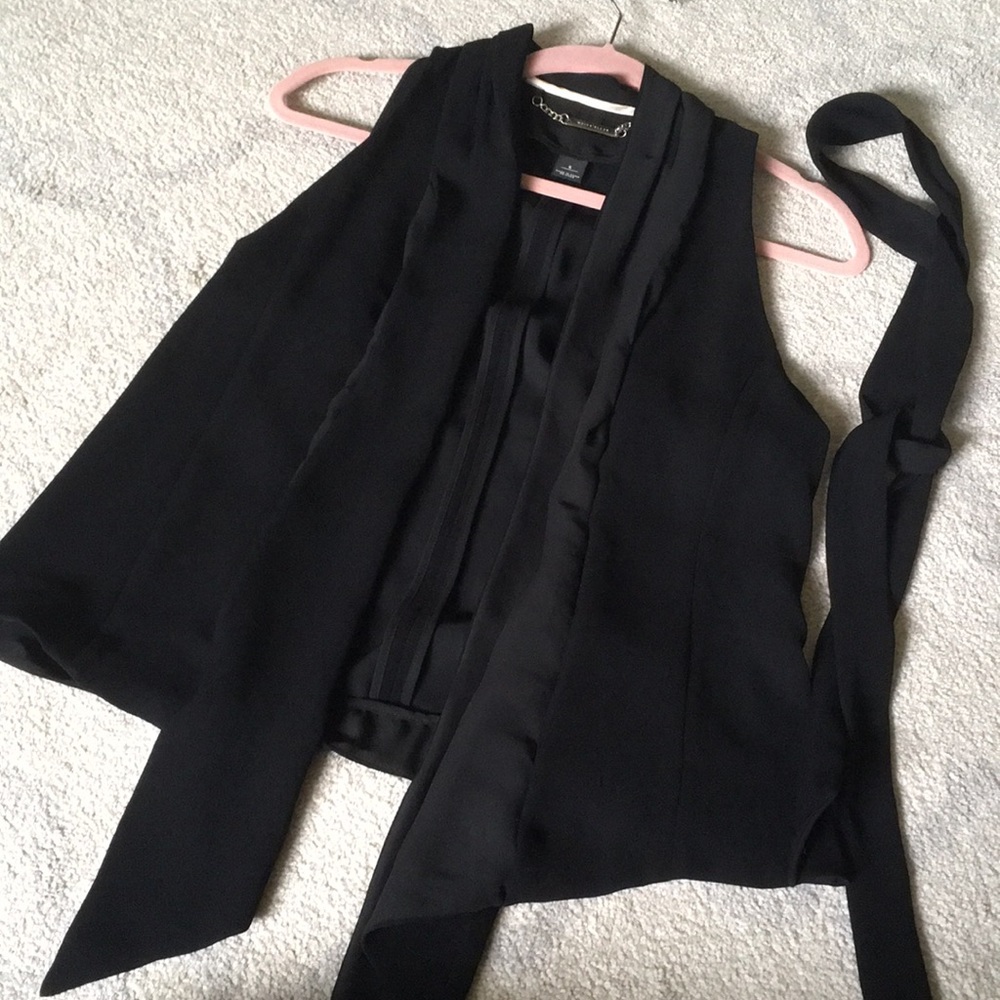 White black sleeveless vest